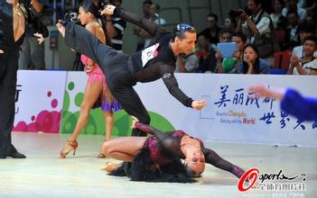 ��������ͨ�˿˷�����Ƶ�����ݿƼ���Ա��̰8900�� �¹�ʾ�Ʋ�����ְ...